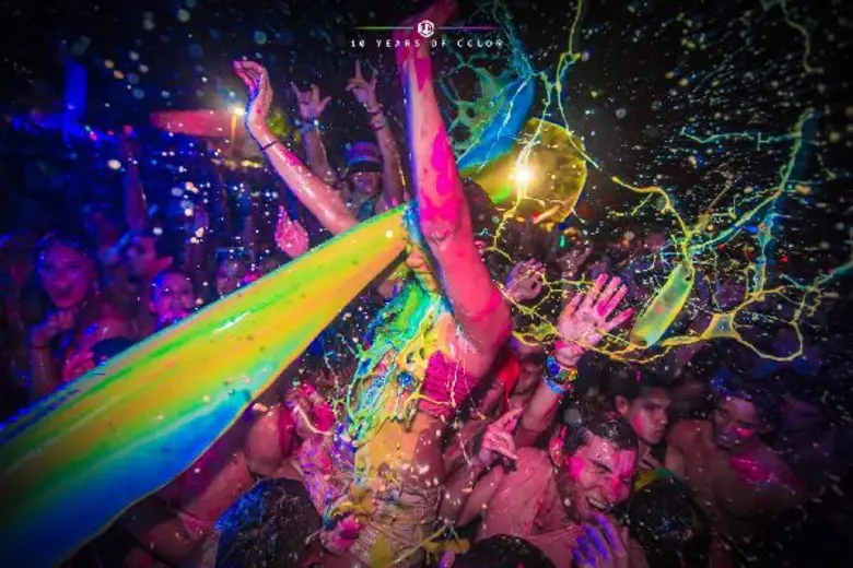 มันส์ 2 เท่า คุ้ม 2 เท่า กับปาร์ตี้ระดับโลก “2 EXPERIENCES IN 1 TICKET” LIFE IN COLOR THAILAND และ White Castle 2017