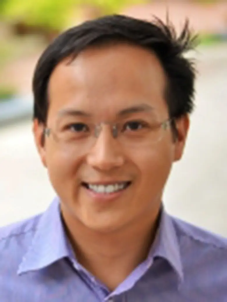 รศ.ดร.อรรถกฤต ปัจฉิมนันท์ ผู้เชี่ยวชาญด้า...