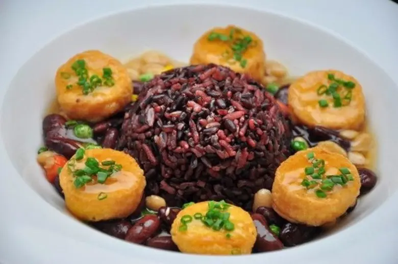 ห้องอาหารทิโวลี่ คอฟฟี่ ช็อป เอาใจสายเฮลตี้ ด้วยควา...