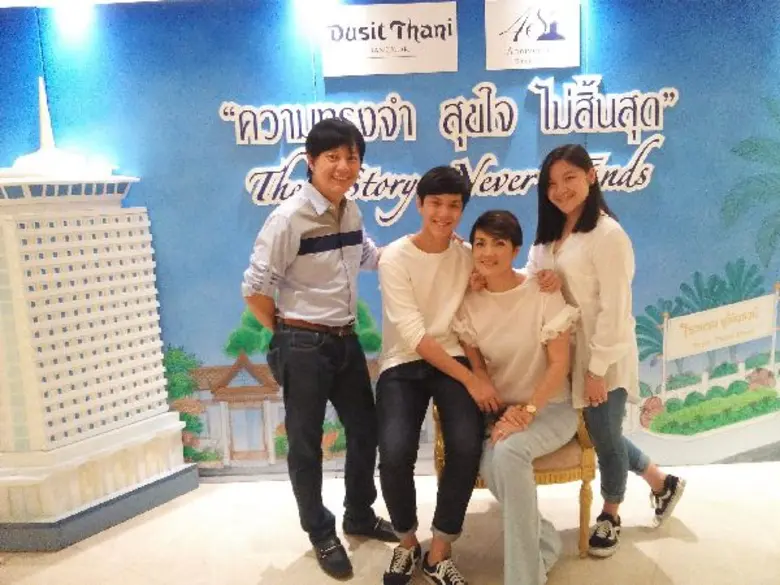 จบลงด้วยความประทับใจทั้งแม่ทั้งลูก วันแม่ปีนี้ “แอนดี้ – นนน” แท็กทีม พากันมาเติมความพิเศษให้ “คุณแม่สุดที่รัก”