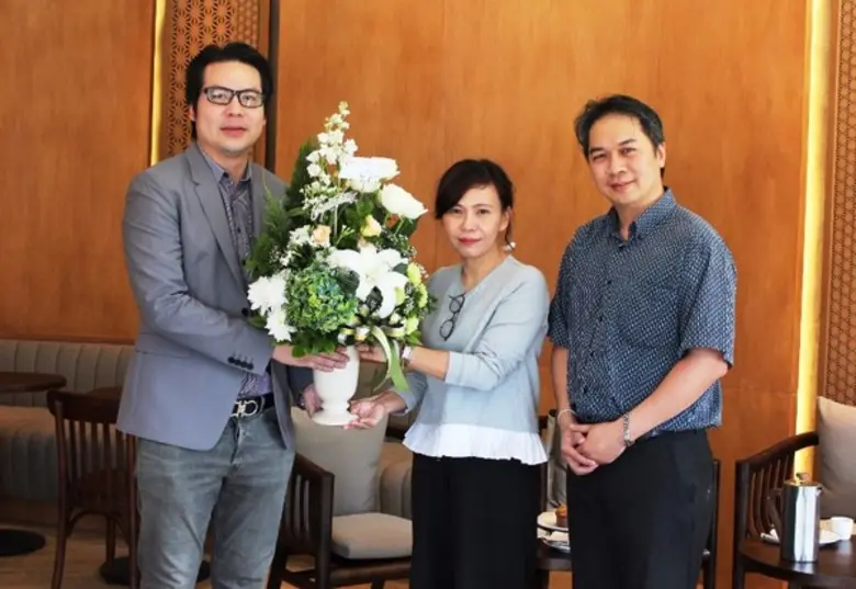 นายเศรษฐวัจน์ ตั้งวัชรพงศ์ กรรมการผู้จัดก...