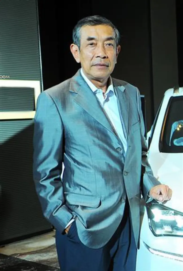 นายสกล ชีวมงคล กรรมการผู้จัดการ บริษัท เล...