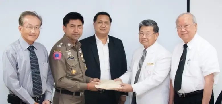 พล.ท. ศาสตราจารย์คลินิก นายแพทย์ณรงค์ รอด...