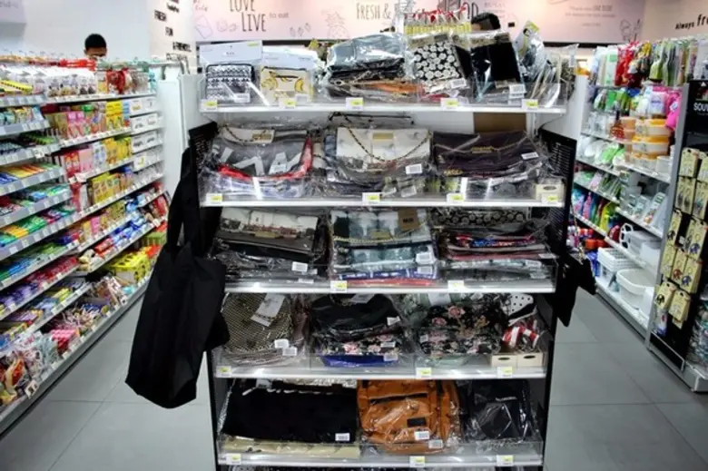 BKK ORIGINAL กระเป๋าแบรนด์ไทย รังสรรค์โดย...