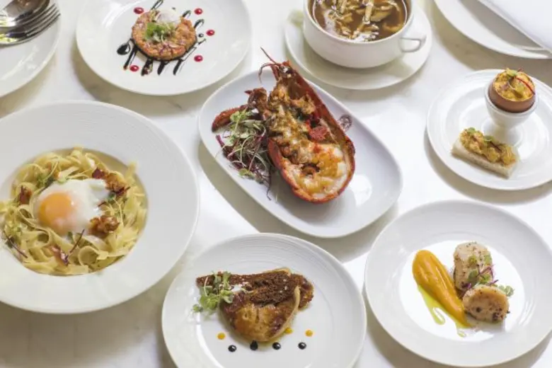 ซันเดย์ บรันช์ บุฟเฟ่ต์มื้อสายวันอาทิตย์ข...