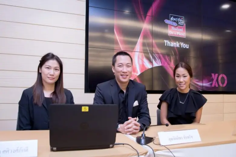 นายจิตติพร จันทรัช (กลาง) กรรมการผู้จัดกา...