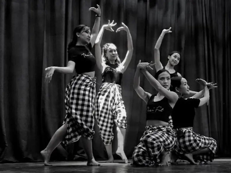 ช่างชุ่ย x Thai Fit ขอนำเสนอ คลาสออกกำลัง...