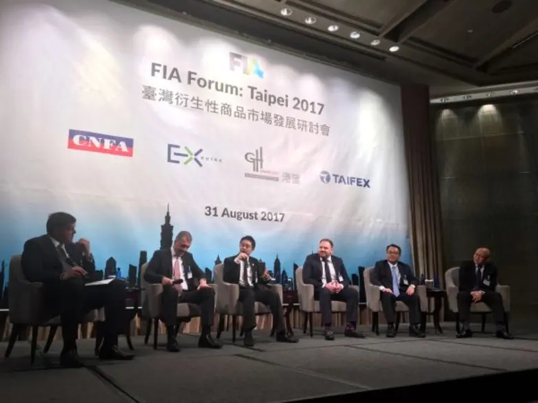 บมจ. ตลาดสัญญาซื้อขายล่วงหน้า (ประเทศไทย)...