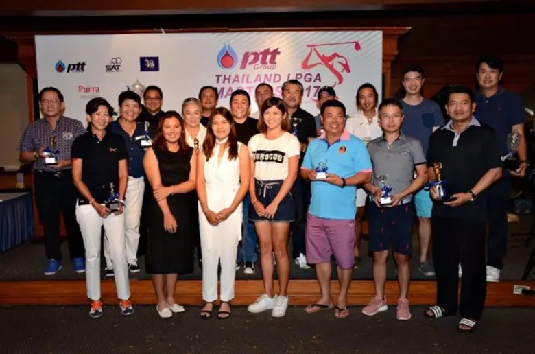 หลัว หยิง โปรกอล์ฟสาวสวย วัย 24 ปี จากกวา...