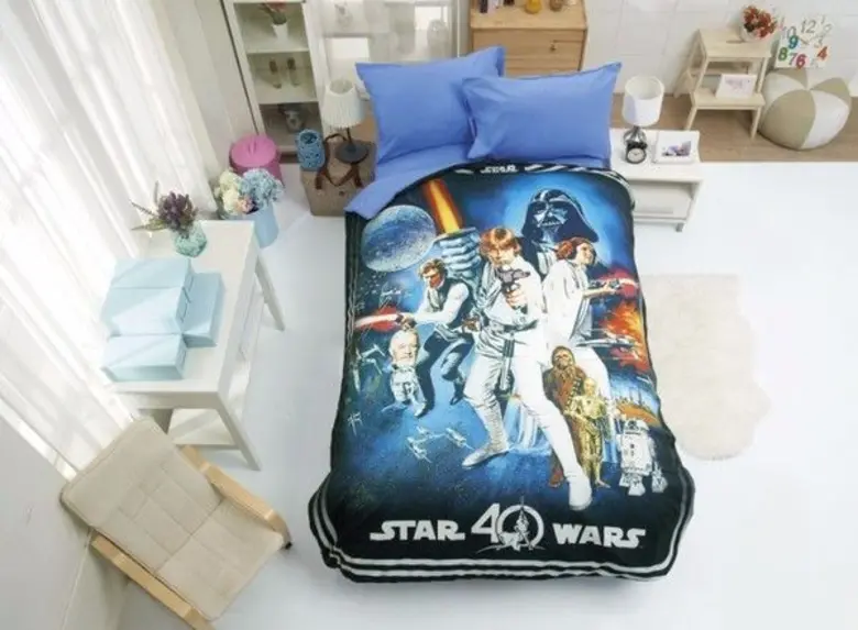 ชุดเครื่องนอนทิวลิปโดย บริษัท ทีแอลมาร์เก...