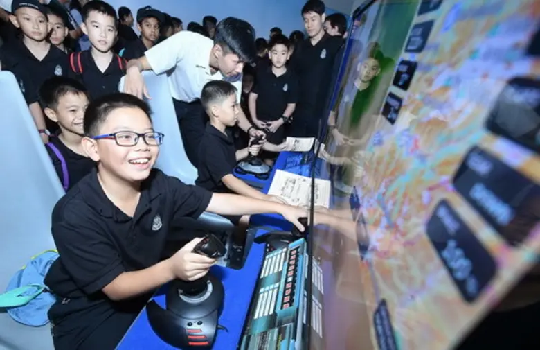 พลอากาศเอก ประจิน จั่นตอง รองนายกรัฐมนตรี...