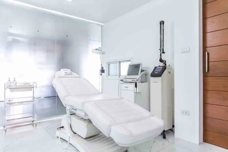 DIAA Clinic (ดีญ่า คลินิก) สถานเสริมความงามระดับพรีเมี่ยม บนถ.นิมมาน จ.เชียงใหม่