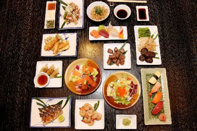 อิ่มอร่อยไม่อั้นกับโปรโมชั่นสุดคุ้ม มา 4 ...