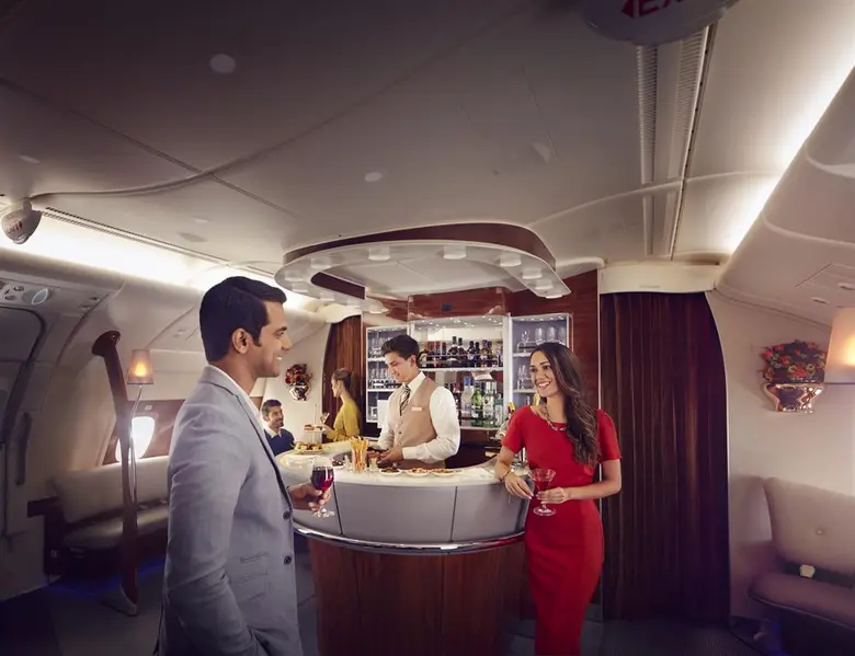 เอมิเรตส์ เสนอราคาสุดพิเศษ ฉลองรับมอบแอร์บัส A380 ลำที่ 100 เสริมทัพฝูงบิน