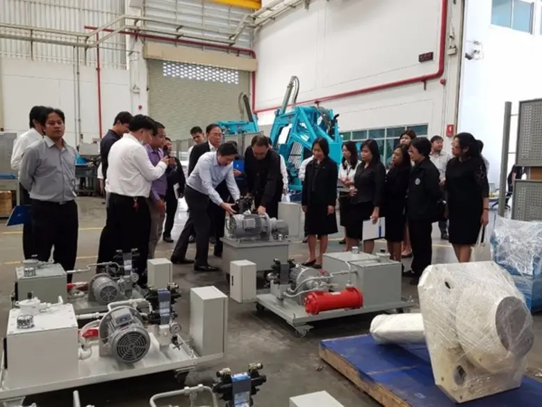 ก.แรงงาน จับมือเอกชน ลุยยกระดับแรงงานอุตฯ แปรรูป อ้อย น้ำตาล