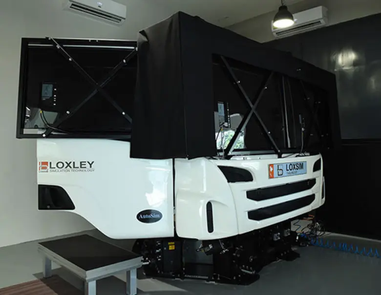 ล็อกซเล่ย์ ซิมูเลชั่นฯ เปิดตัวบริษัท พร้อ...