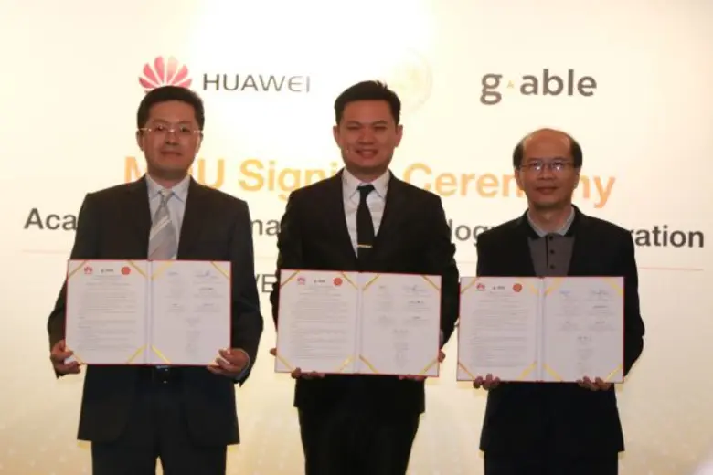 'สุชชัวีร์’ ขึ้นเวทีระดับโลก ตั้งเป้า 5 ปี สร้าง “มหาวิทยาลัยดิจิทัล” เต็มรูปแบบครั้งแรกในไทย ย้ำชูจุดเปลี่ยนบทบาทสถาบันการศึกษาในไทย เพื่อรับนโยบาย Thailand 4.0