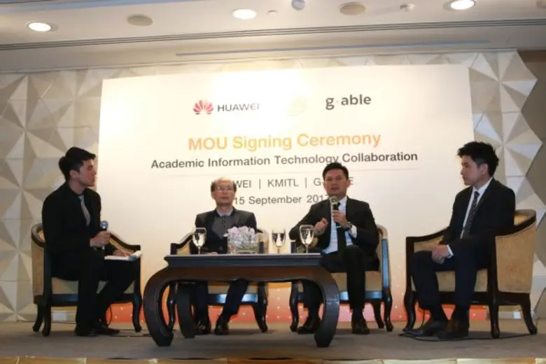 'สุชชัวีร์’ ขึ้นเวทีระดับโลก ตั้งเป้า 5 ปี สร้าง “มหาวิทยาลัยดิจิทัล” เต็มรูปแบบครั้งแรกในไทย ย้ำชูจุดเปลี่ยนบทบาทสถาบันการศึกษาในไทย เพื่อรับนโยบาย Thailand 4.0