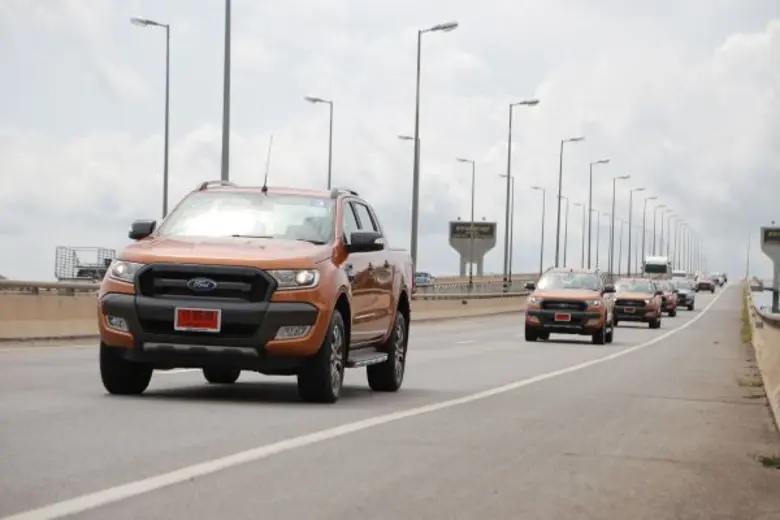 ฟอร์ด เรนเจอร์ พาท่องเที่ยววิถีชุมชนจังหวัดสุราษฎร์ธานี พร้อมร่วมกิจกรรมจิตอาสา และอบรม “ฉลาดขับ ประหยัด ปลอดภัย”