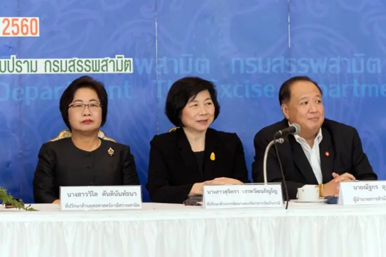 พระราชบัญญัติภาษีสรรพสามิต พ.ศ. 2560 มีผลบังคับใช้วันนี้ ย้ำไม่ส่งผลกระทบต่อราคาสินค้าส่วนใหญ่ เตือนผู้ประกอบการอย่ากักตุน