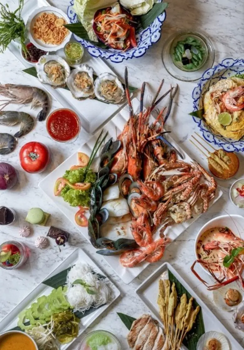 ห้องอาหารนานาชาติ เดอะ คาเฟ่ โรงแรมวินเซอ...