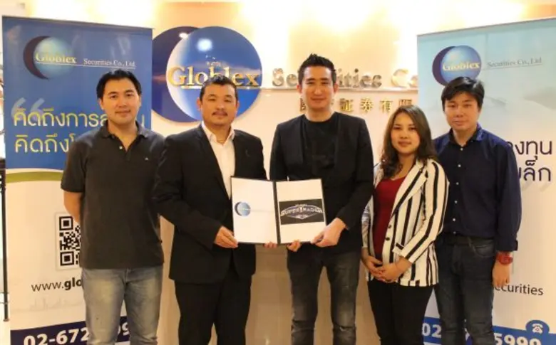 นายธนพิศาล คูหาเปรมกิจ (กลางซ้าย) กรรมการ...