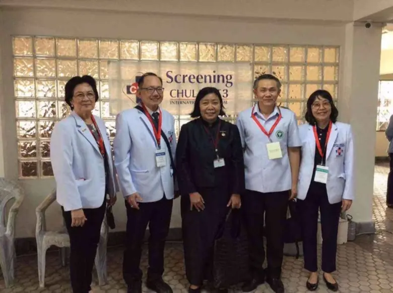 นายแพทย์กำพล พลัสสินทร์ ผู้บริหาร กลุ่มโร...