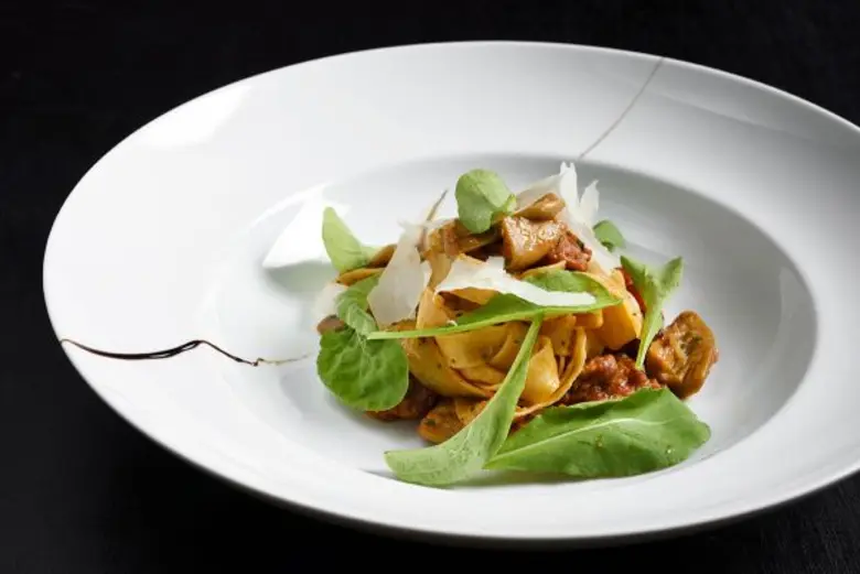 สุดยอดวัตถุดิบประจำฤดูกาล เห็ดพอร์ชินีจากอิตาลี่ ห้องอาหารอิตาเลียน ลา ทาโวล่า แอนด์ ไวน์ บาร์ ณ โรงแรม เรเนซองส์ กรุงเทพฯ ราชประสงค์