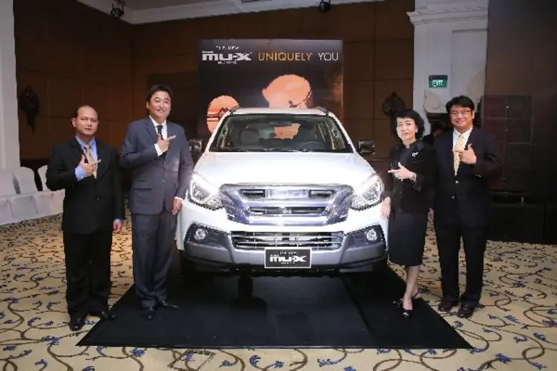 อีซูซุเดินหน้ารุกตลาดกัมพูชาและลาวต่อเนื่อง ส่งรถอเนกประสงค์ใหม่ “The New Isuzu MU-X” เน้นดิจิตอลมาร์เก็ตติ้งเจาะตลาด
