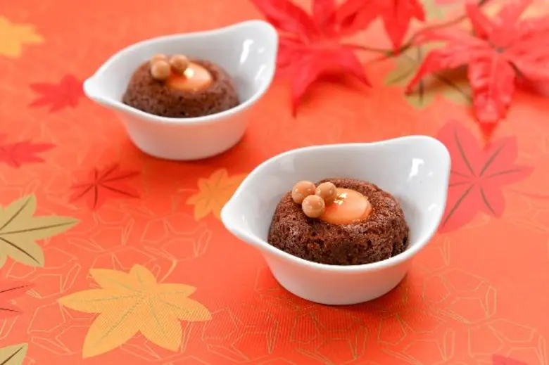 อัพแอนด์อะบัฟ บาร์ แนะนำชุดน้ำชายามบ่ายชุดพิเศษที่แต่งแต้มสีสันของฤดูใบไม้เปลี่ยนสีในประเทศญี่ปุ่น