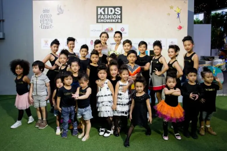 คุณอาคิรา คงสอน Managing Director แบรนด์เ...