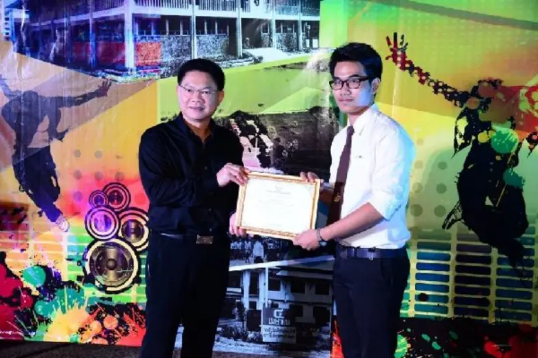 นักศึกษา สาขาวิชาการออกแบบอุตสาหกรรม คณะส...