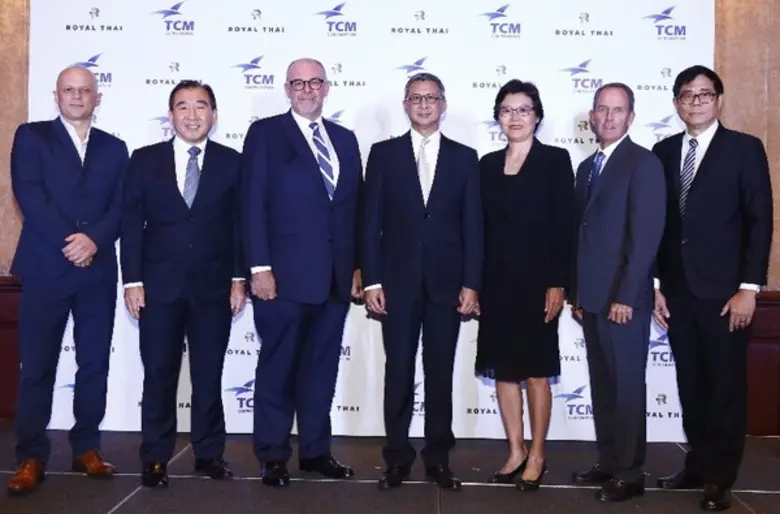 นายพิมล ศรีวิกรม์ ประธานกรรมการและประธานก...