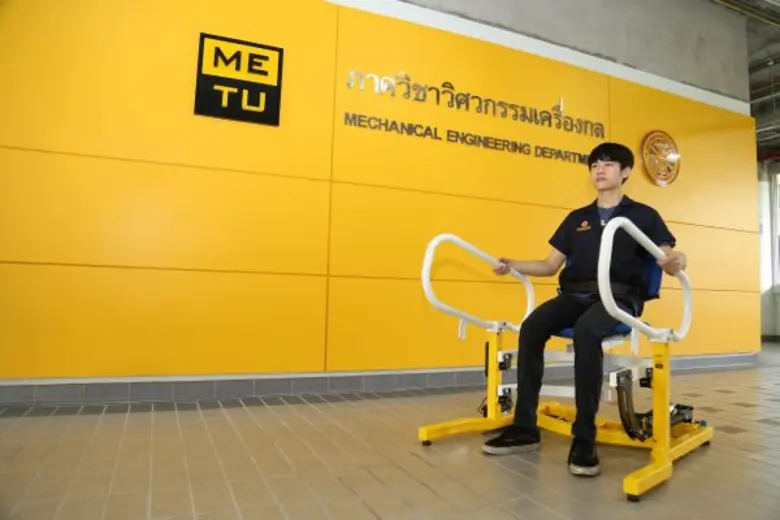 ของขวัญรับวันผู้สูงอายุสากล 1 ตุลาคม!! มธ. โชว์ “ซิท-ทู-สแตนด์” เก้าอี้อัจฉริยะ ปกป้อง-เสริมฟิตผู้สูงอายุ เพียงลุกนั่ง 10 – 15 ครั้งต่อวัน