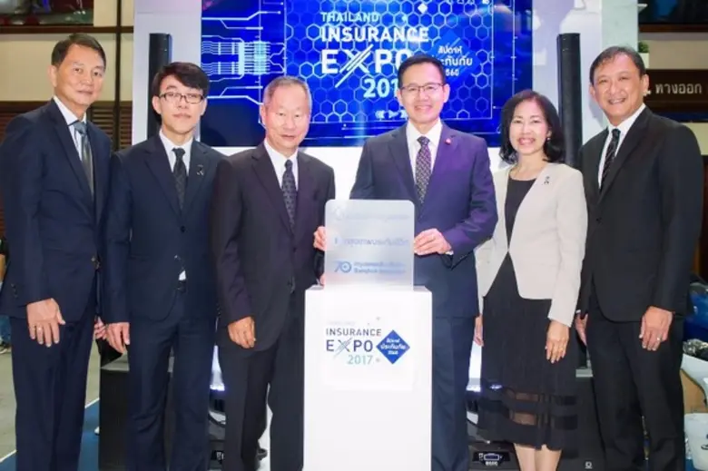 สุทธิพล ทวีชัยการ (ที่ 3 จากขวา) เลขาธิกา...