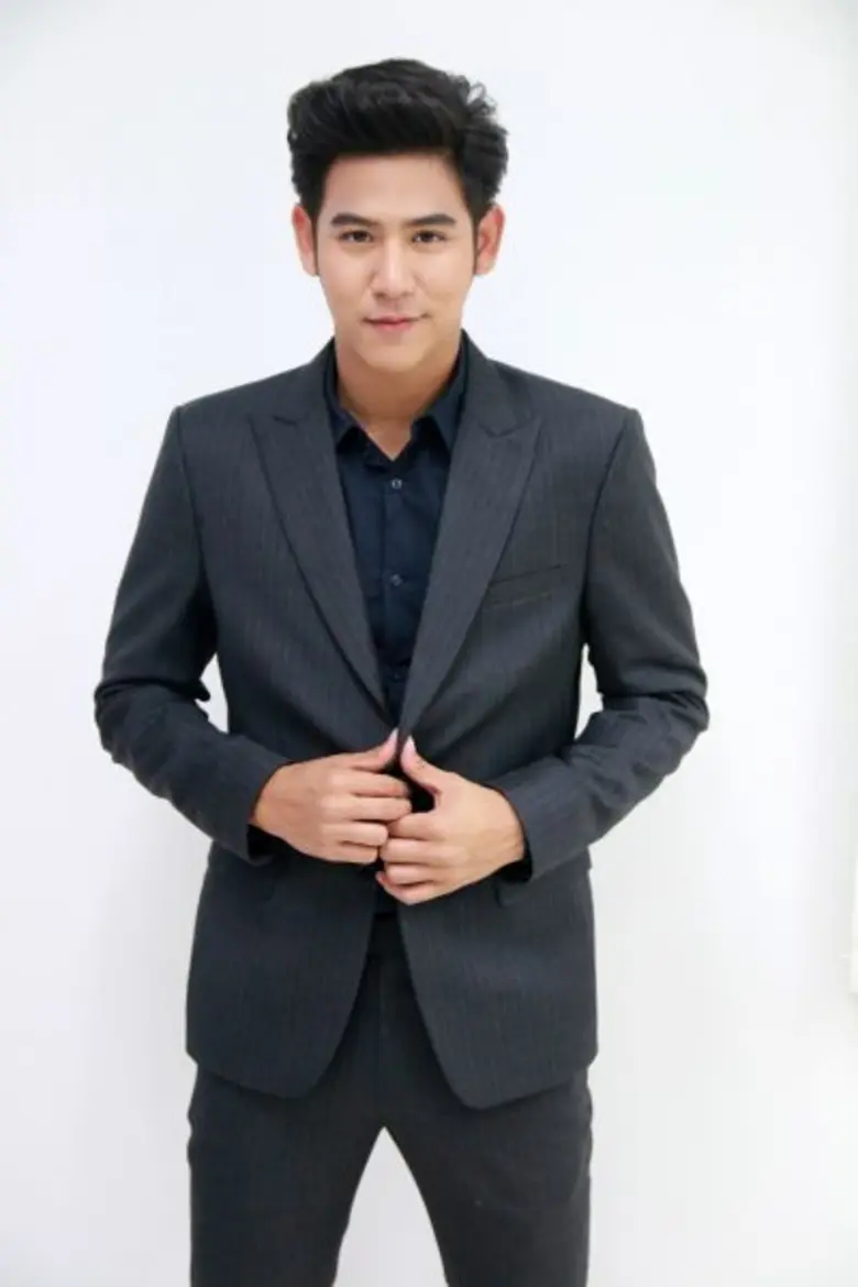 คู่จิ้นข้าวใหม่ปลามันอย่างหนุ่ม "พอร์ช – ...