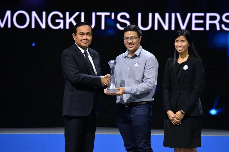 นายกรัฐมนตรีมอบรางวัล"พีเอ็ม ดิจิทัล อวอร...