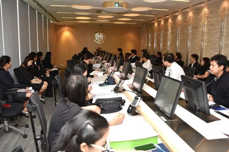 นายจักรกฤศฏิ์ พาราพันธกุล รองปลัดกระทรวงก...