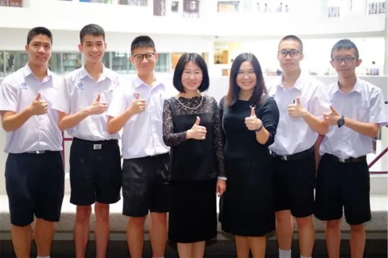 นางศิริพร นพวัฒนพงศ์ ผู้ช่วยกรรมการผู้จัด...