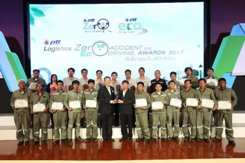 16 พนักงานขับรถจาก บริษัท เกียรติธนาขนส่ง...