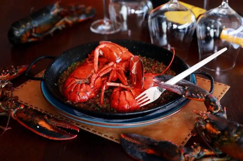 ยกระดับดินเนอร์กับประสบการณ์การทานอาหารสเ...