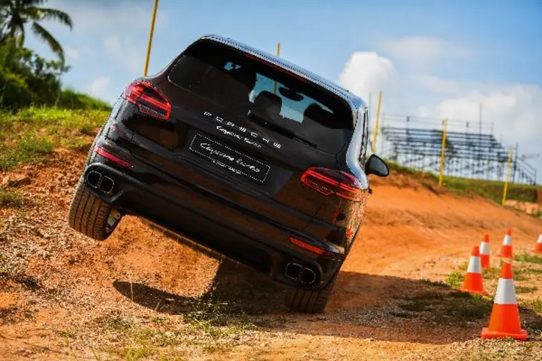 การแข่งขันเพื่อช่วงชิงบัลลังก์ในฐานะสุดยอดนักขับแห่งปี 2017 ของปอร์เช่ เอเชีย แปซิฟิก จากผู้เข้าร่วมประลองความสามารถมากกว่า 3,600 คน