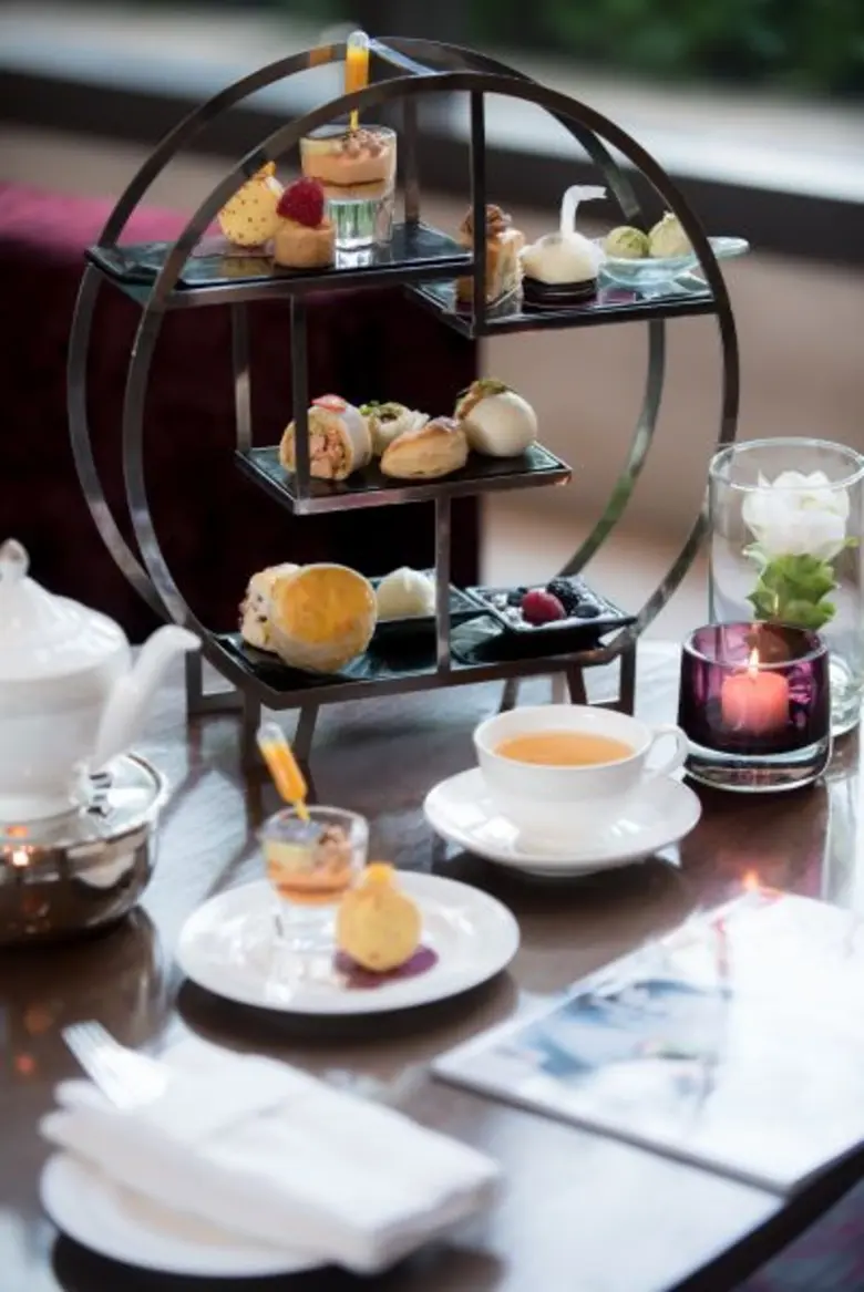 ชุดน้ำชายามบ่ายเอาใจคนรักเมนูสไตล์ “เอเชียน” (Asian Inspired Afternoon Tea) ณ หนุมาน บาร์ โรงแรมสยามเคมปินสกี้ กรุงเทพฯ
