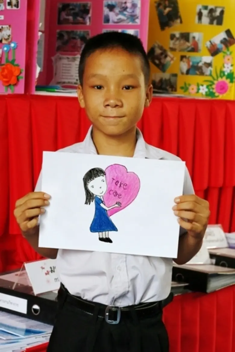 น้องข่าเด็กชายชาวม้งผู้บกพร่องทางการได้ยิ...