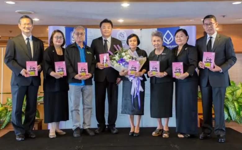 ถึงเวลาที่นักเขียนต้นฉบับชมนาดได้เผยผลงาน...