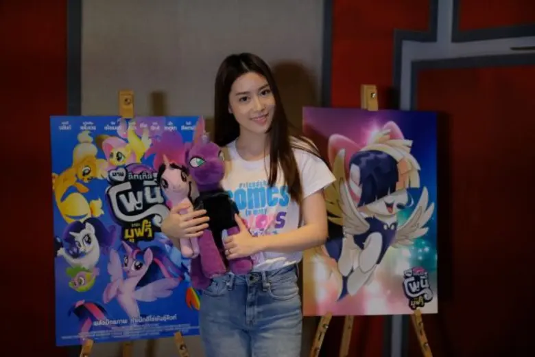 เรียกได้ว่าเป็นแฟนโพนี่ขนานแท้กับสำหรับสา...