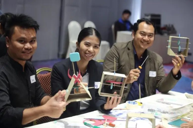 เชฟรอนผลักดันเยาวชนสู่นักสร้างสรรค์นวัตกรรม ผนึกกำลัง อพวช. จัดอบรมเชิงปฏิบัติการส่งเสริมครูริเริ่มชั้นเรียนแห่งความคิดสร้างสรรค์และการปฏิบัติ