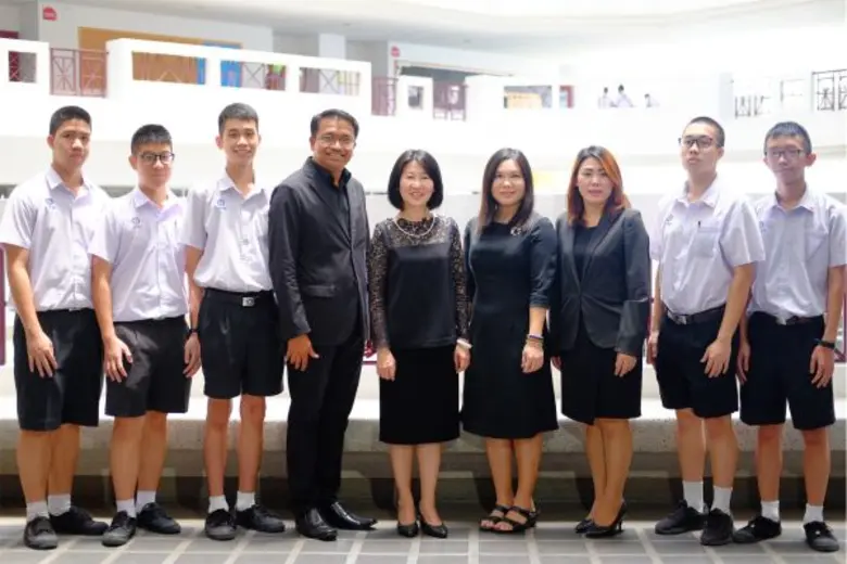 นางศิริพร นพวัฒนพงศ์ ผู้ช่วยกรรมการผู้จัด...