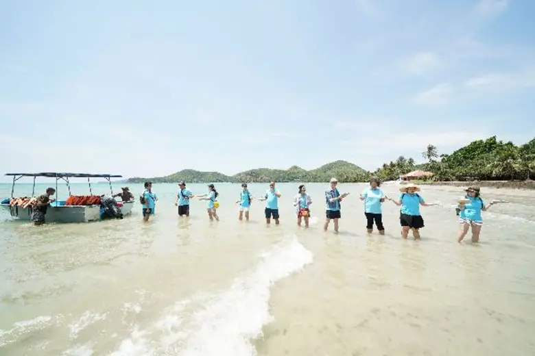 'วันทำความสะอาดชายฝั่งสากล’ กระตุ้นจิตสำนึกรักษ์ทะเล ซีไลฟ์ แบงคอก ส่งเสริมอนุรักษ์ระบบนิเวศอย่างยั่งยืน ปลูกปะการังแบบใหม่ ปล่อยปูม้าคืนสู่ธรรมชาติ และทำความสะอาดชายหาด