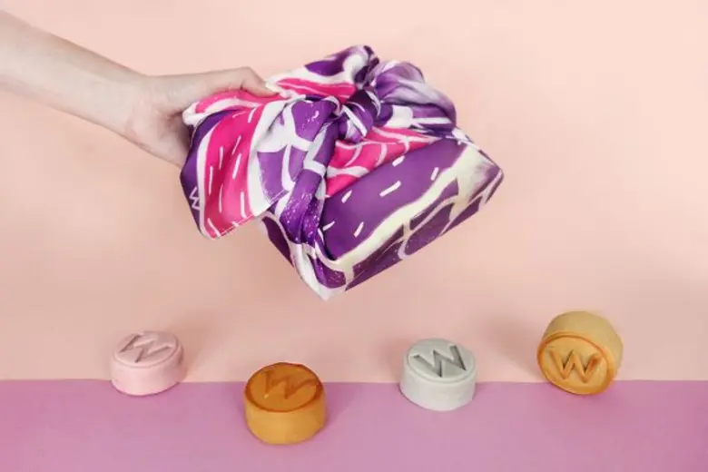 กลับมาอีกครั้งกับขนมไหว้พระจันทร์ดีไซน์สุดชิค พร้อม 5 รสชาติใหม่ที่ไม่เหมือนใคร ในแบบฉบับโรงแรมดับเบิ้ลยู กรุงเทพ